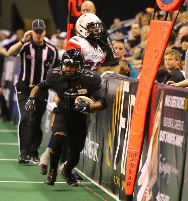 Dezmon Epps of the Arizona Rattlers vs. the Sioux Falls Storm
