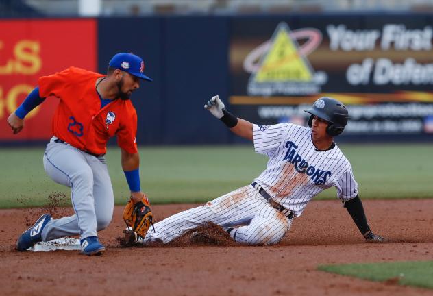 Oswaldo Cabrera of the Tampa Tarpons slides into second