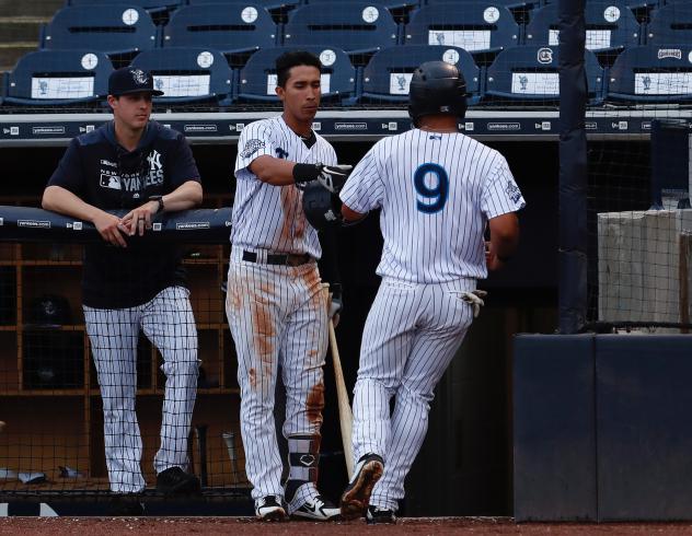 Tampa Tarpons exchange congratulations