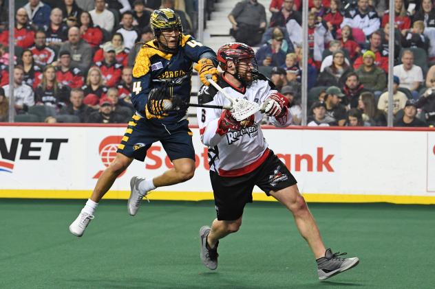 Georgia Swarm forward Lyle Thompson vs. the Calgary Roughnecks