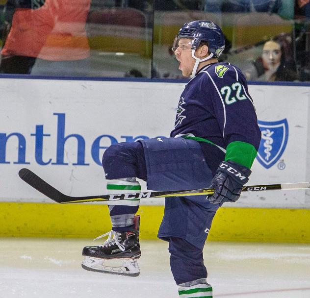 Maine Mariners forward Zeb Knutson