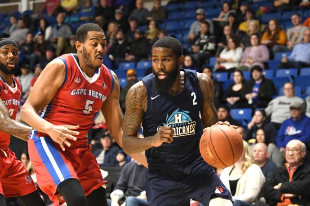 Halifax Hurricanes guard Terry Thomas seeks an edge against the Cape Breton Highlanders