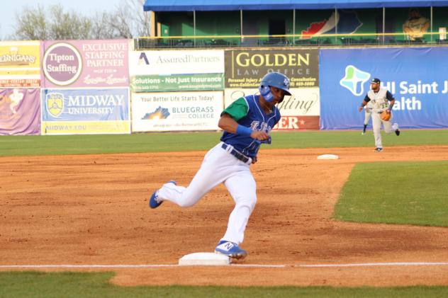 Michael Gigliotti of the Lexington Legends rounds third