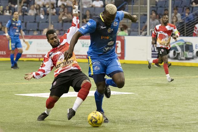 Ontario Fury battle the Monterrey Flash