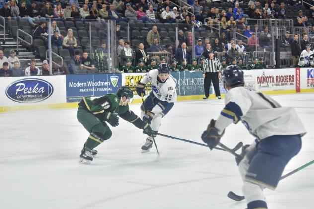 Sioux Falls Stampede vs. the Sioux City Musketeers