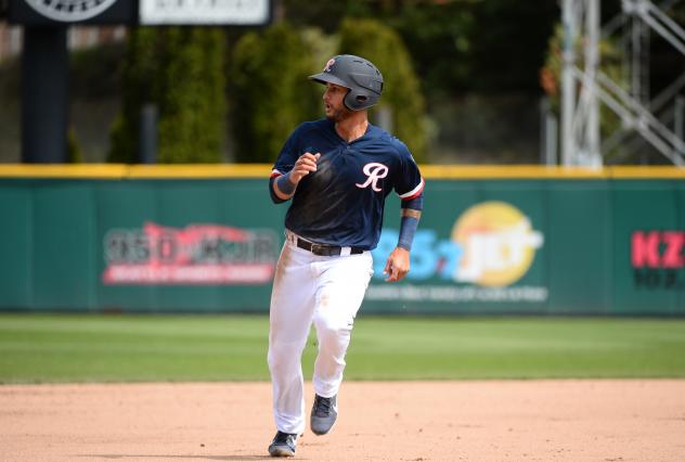 Tim Lopes of the Tacoma Rainiers on the basepaths