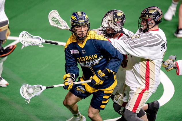 Lyle Thompson of the Georgia Swarm against the Philadelphia Wings