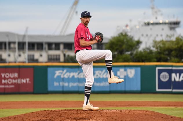 Pensacola Blue Wahoos pitcher Devin Smeltzer