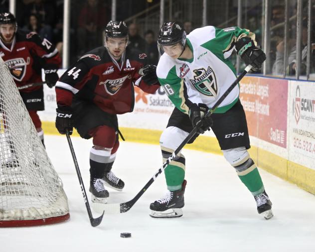 Vancouver Giants defenceman Bowen Byram against the Prince Albert Raiders