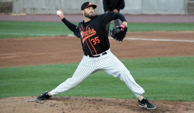 Long Island Ducks pitcher Tim Adleman