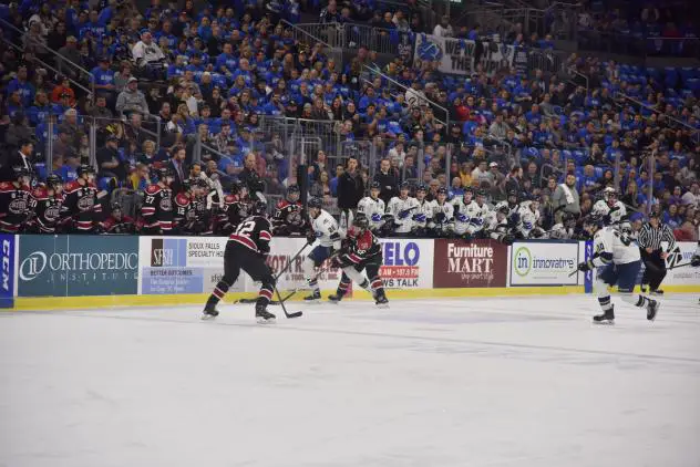 Sioux Falls Stampede battle the Chicago Steel