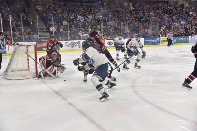 Sioux Falls Stampede take a shot against the Chicago Steel