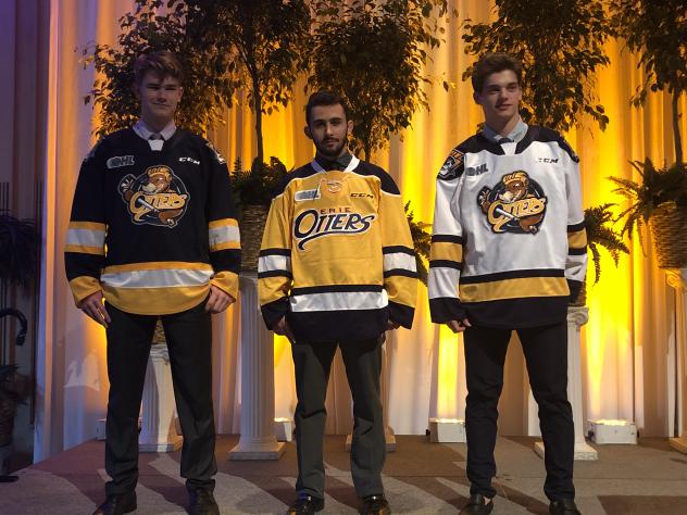 Erie Otters uniforms