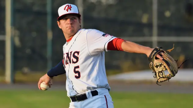 Hagerstown Suns pitcher Kyle Marinconz