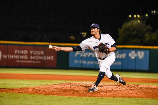 Pensacola Blue Wahoos pitcher Tom Hackimer