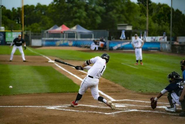 Walla Walla Sweets at the plate