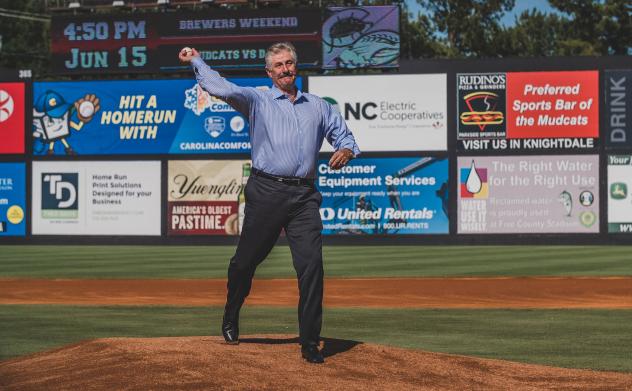 Rollie Fingers throws out the first pitch for the Carolina Mudcats