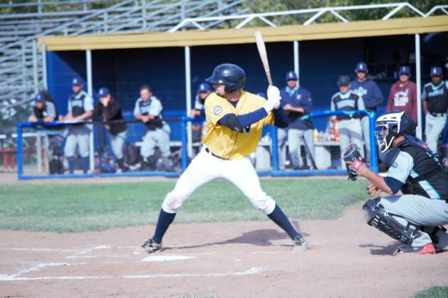 Vallejo Admirals catcher Ricky Gingras at bat