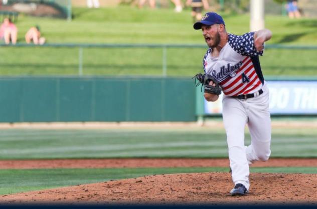 Lincoln Saltdogs pitcher Kyle Kinman