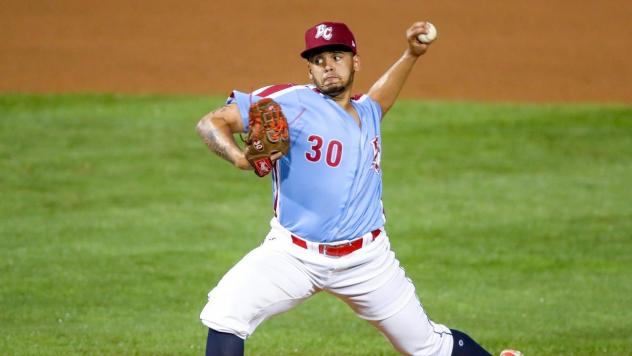 Lakewood BlueClaws pitcher Jhordany Mezquita