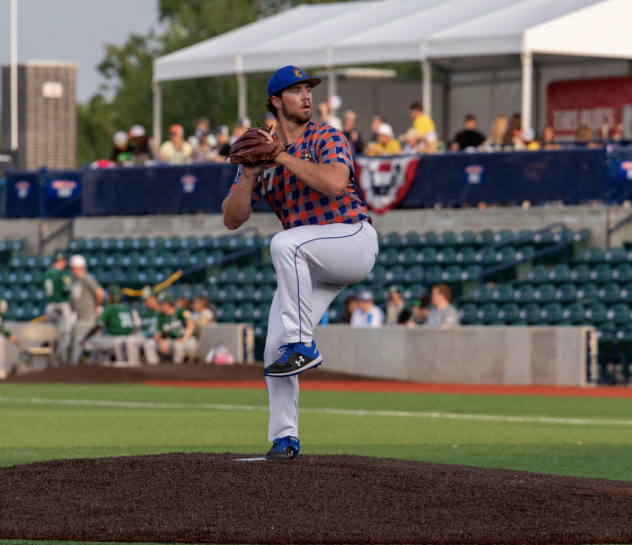 Green Bay Booyah pitcher Garrett Martin
