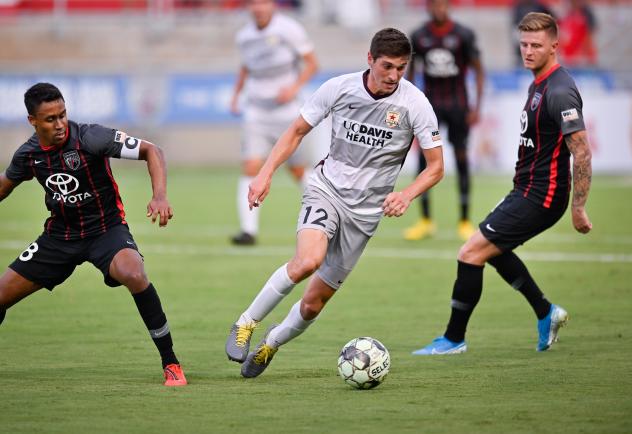 Sacramento Republic FC midfielder Drew Skundrich vs. San Antonio FC