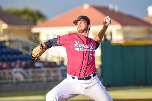 Pensacola Blue Wahoos pitcher Bryan Sammons