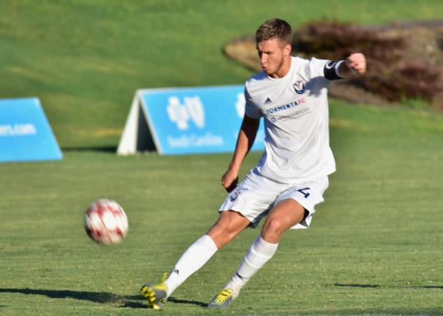 Defender Jordan Skelton
