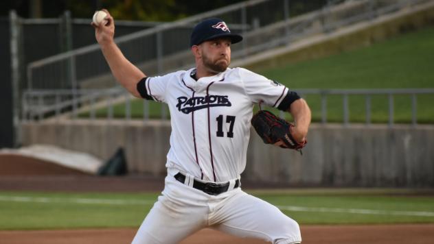 Somerset Patriots pitcher Bobby Blevins