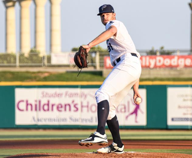 Pensacola Blue Wahoos pitcher Bailey Ober