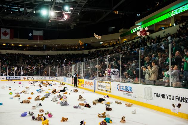 Texas Stars Teddy Bear Toss