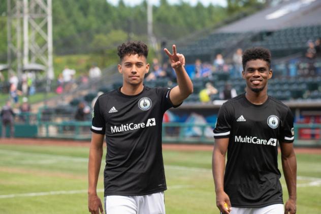 Shandon Hopeau (left) and Nick Hinds (right) of Tacoma Defiance