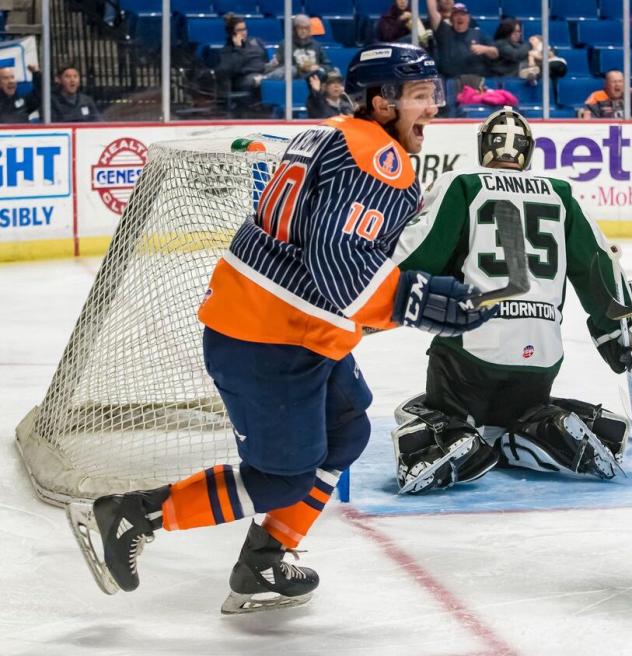 Tulsa Oilers forward Alex Kromm