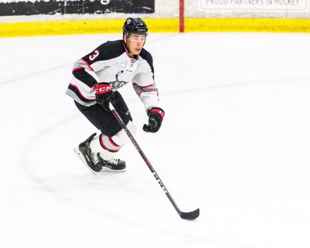 Defenseman Jonathan Racine with the Brampton Beast