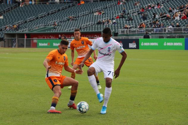 Forward Madison FC forward Josiel Nunez (right) vs. Lansing Ignite