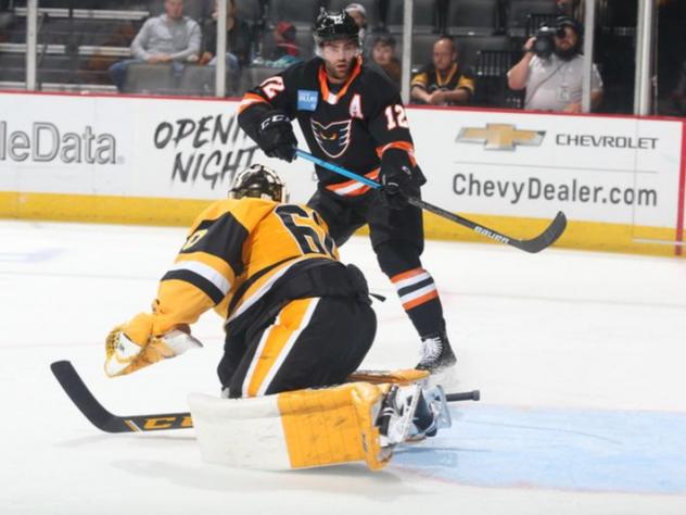 Lehigh Valley Phantoms left wing Andy Andreoff vs. the Wilkes-Barre/Scranton Penguins