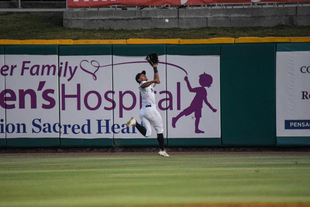 Pensacola Blue Wahoos outfielder Mark Contreras