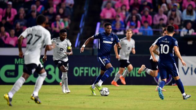 Marcus Epps with possession for Memphis 901 FC vs. Louisville City FC