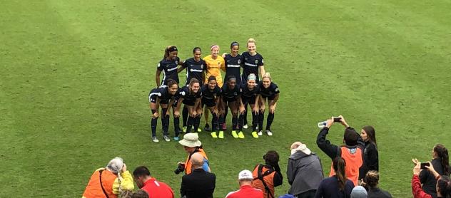 North Carolina Courage pose for a team photo prior to their playoff game