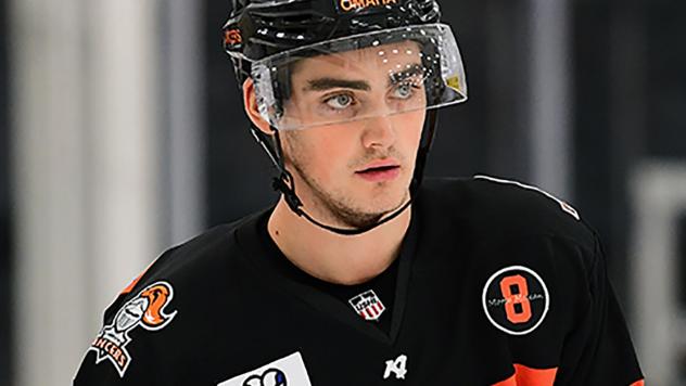 Omaha Lancers defenseman Zach Plucinksi