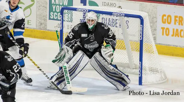 Idaho Steelheads goaltender Tomas Sholl