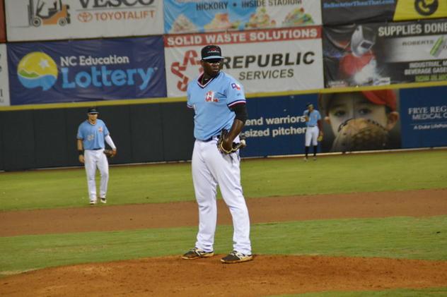 Hickory Crawdads pitcher Demarcus Evans