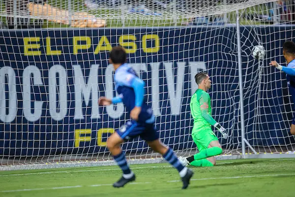 Sacramento Republic FC goalkeeper Bobby Shuttleworth watches an El Paso Locomotive FC score