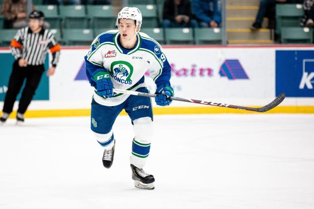 Forward Joona Kiviniemi with the Swift Current Broncos