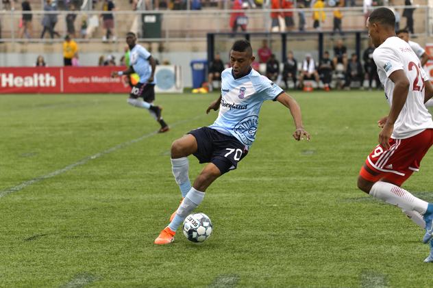 Forward Madison FC midfielder Josiel Nunez