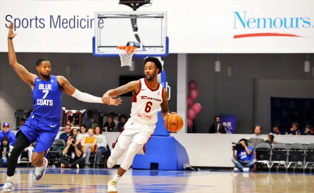 Levi Randolph of the Canton Chargewith the ball against the Delaware Blue Coats