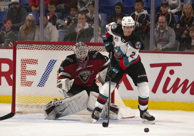 Vancouver Giants goaltender David Tendeck vs. the Kelowna Rockets