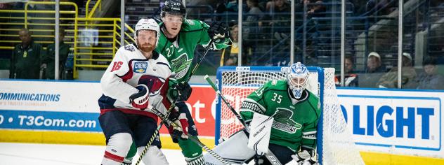 South Carolina Stingrays forward Mitch Vanderlaan (left) vs. the Florida Everblades