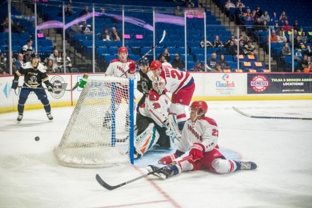 Allen Americans goaltender Zachary Sawchenko turns aside the Tulsa Oilers