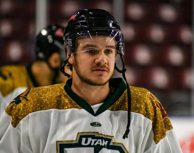 Utah Grizzlies forward Travis Barron